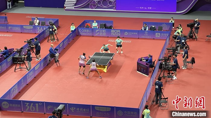 两对国乒女双组合相继出