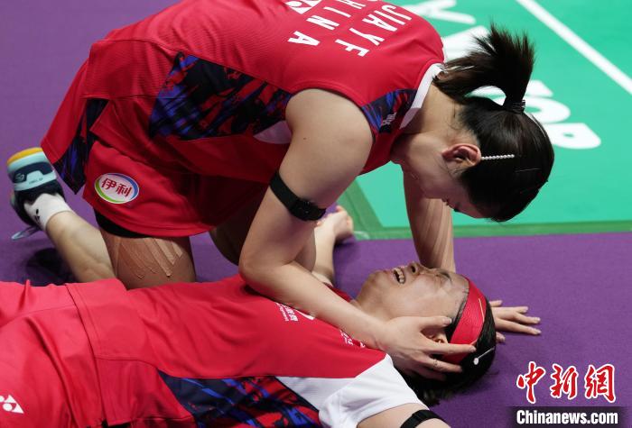 凡尘组合在成都尤伯杯半