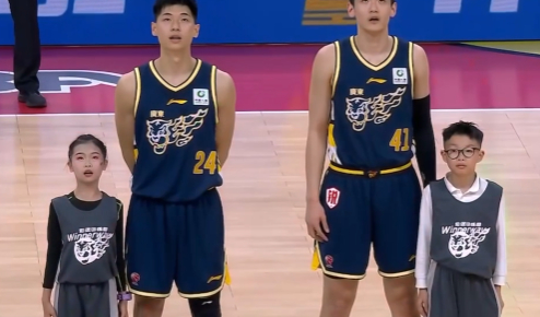 崔永熙首披广东战袍出战辽宁男篮