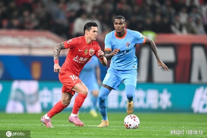 上海海港绝杀云南玉昆积分转正 王燊超伤停补时