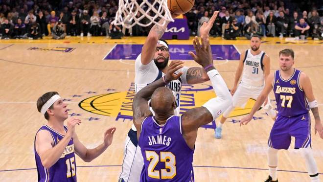 湖人队否认戴维斯回归可能 交易后伤病成阻碍