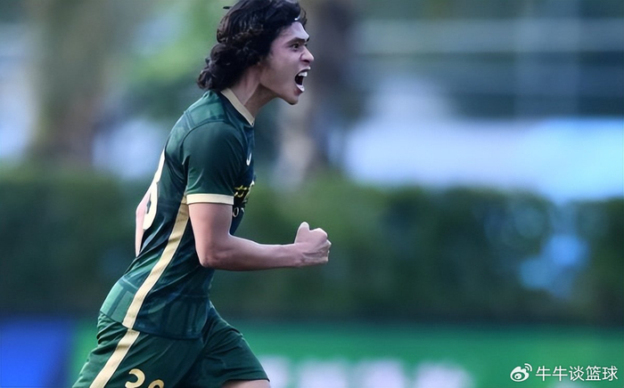 重庆铜梁龙开局连战不败 刘建业战术获认可 马康